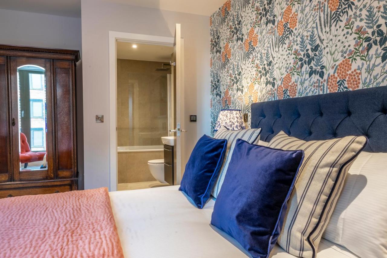 Out Of Office @ Ryedale House Apartment York